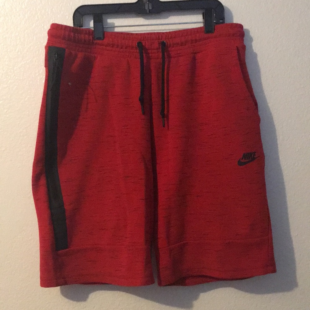 Nike Red Tech Fleece Shorts SIZE M